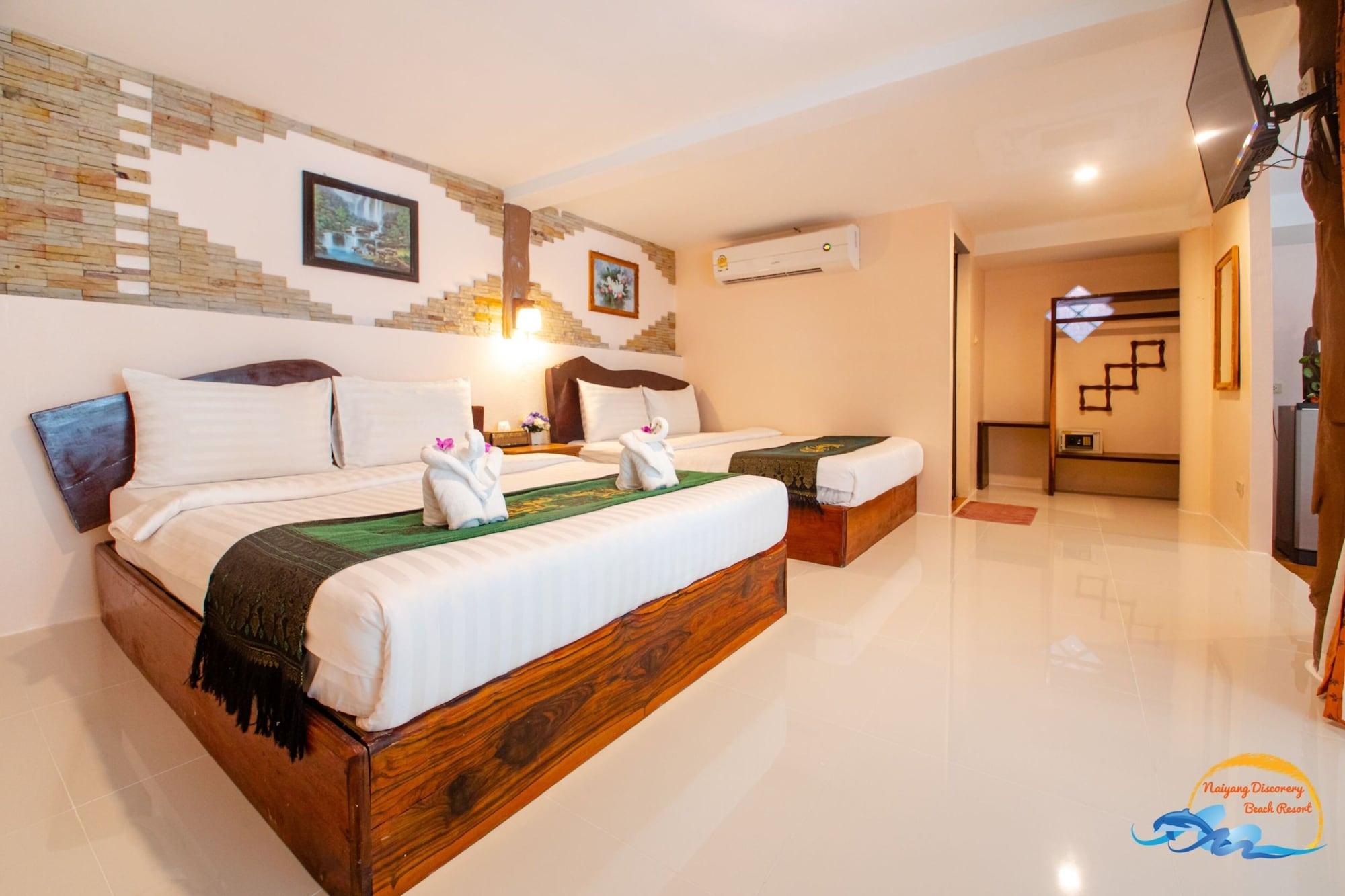 Naiyang Discovery Beach Resort SHA Nai Yang Beach Exterior foto
